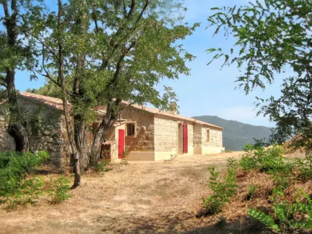 Maison à Sartène, Maison charmante avec jacuzzi et vue sur montagne à Sartène - L1062399