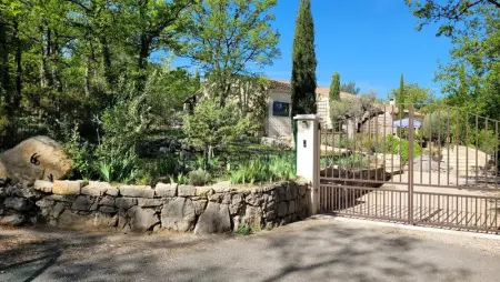 Maison à Mons, Maison charmante à Mons avec piscine partagée - L1062410