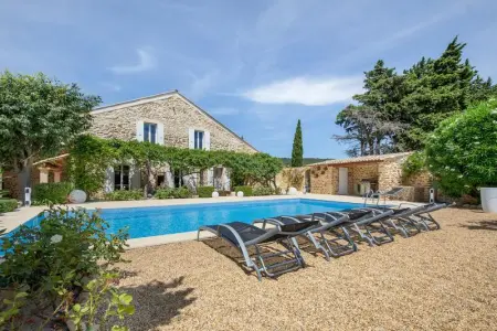 Villa à Uchaux, Villa confortable avec piscine privée à Uchaux - L1062424