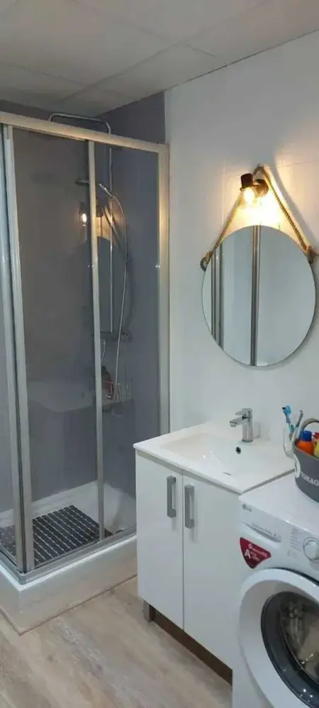 Bel appartement à Cala en Blanes - 45 m² avec piscine partagée - Photo 8