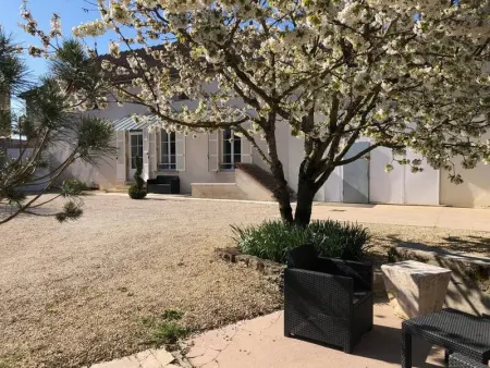 Maison à Meursault, Maison élégante à Meursault avec jardin clos et cheminée - L1062471