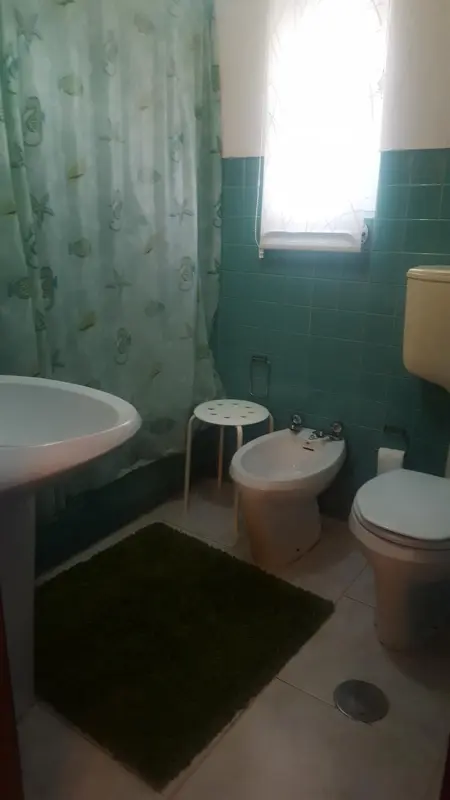 Appartement charmant à Quarteira - 50 m² - Balcon avec vue - Photo 8