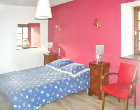 Maison charmante à Sougéal avec superbe jardin - Photo 10