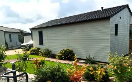 Chalet enchanteur à Arzal avec vue sur lac et piscine partagée - Photo 4