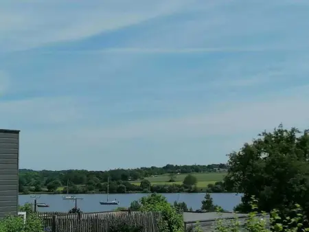 Chalet enchanteur à Arzal avec vue sur lac et piscine partagée - Photo 15