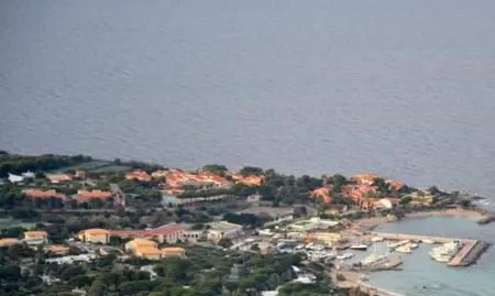 Appartement raffiné à Feliceto - 120 m² avec vue sur montagne - Photo 14