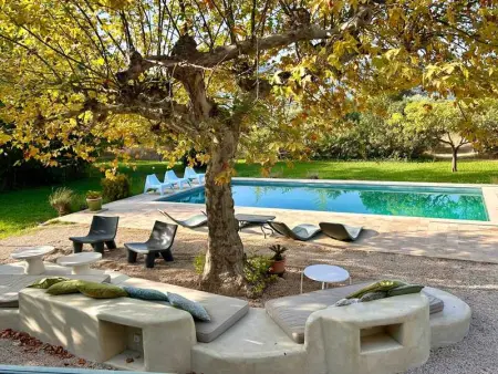 Villa à Gémenos, Grande Villa Provençale avec Piscine Privée à Gémenos - L1062590