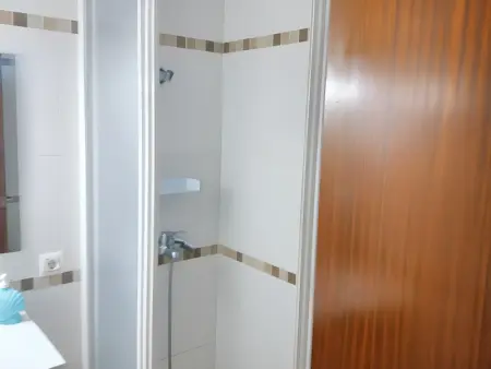 Appartement moderne à Calella - 50 m² - Balcon confortable - Photo 8