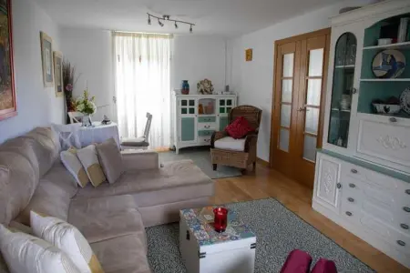 Maison charmante à Teo avec balcon et parking inclus - Photo 27