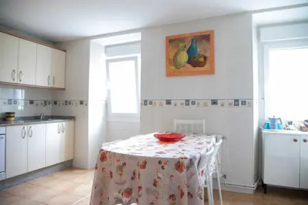 Maison charmante à Teo avec balcon et parking inclus - Photo 34