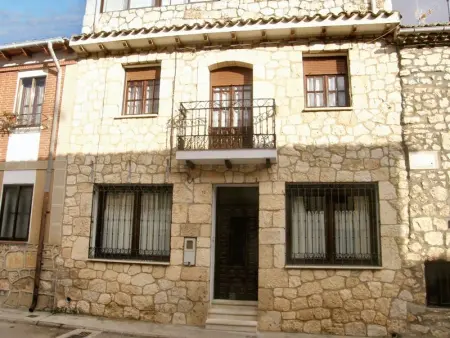 Maison à Baños de Valdearados, Maison chaleureuse à Baños de Valdearados, Ferme proche de la ville - L1062690