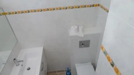 Studio charmant à Pierrefeu-du-Var, 20 m², piscine partagée - Photo 9