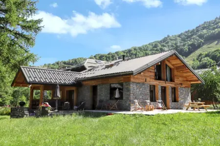 Chalet magnifique à Valloire avec vue sur montagne. - Photo 1