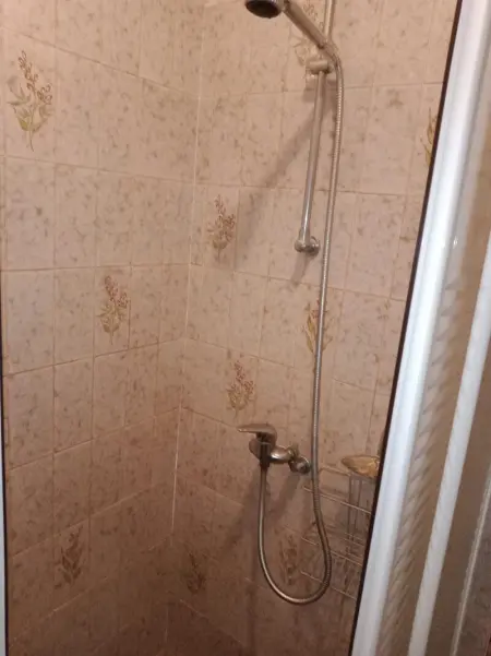 Maison confortable à Montluçon avec Jardin clôturé - Photo 11