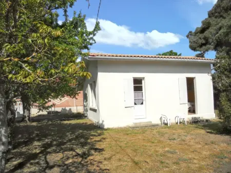 Maison à Soulac sur Mer, Maison charmante à Soulac-sur-Mer avec jardin clôturé - L1062788