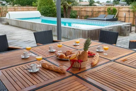 Villa spacieuse à Arès avec piscine privée et jacuzzi - Photo 1