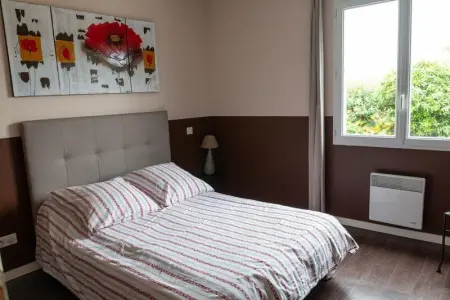 Villa spacieuse à Arès avec piscine privée et jacuzzi - Photo 4