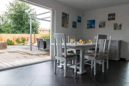 Villa spacieuse à Arès avec piscine privée et jacuzzi - Photo 9