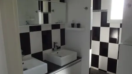 Villa spacieuse à Arès avec piscine privée et jacuzzi - Photo 17