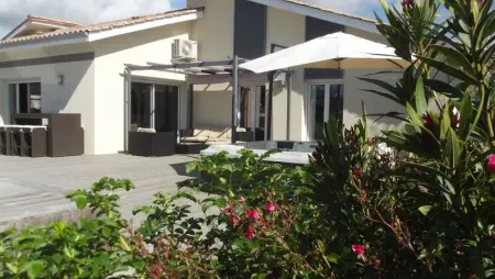 Villa spacieuse à Arès avec piscine privée et jacuzzi - Photo 23