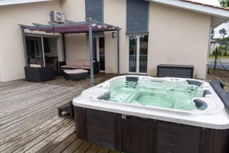 Villa spacieuse à Arès avec piscine privée et jacuzzi - Photo 26