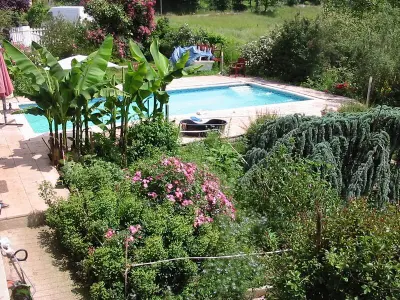 Appartement à Saint Étienne de Maurs, Appartement confortable avec piscine proche Saint-Étienne-de-Maurs - L1062847