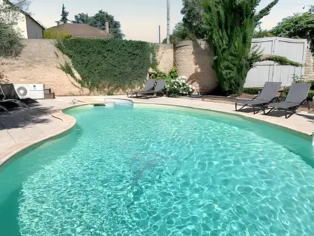 Maison à Beaune, Maison de charme avec jardin et piscine à Beaune - L1062881