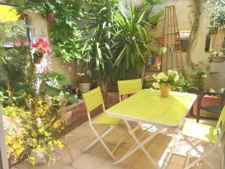 Maison à Avignon, Maison charmante près d'Avignon avec terrasse - L1062904