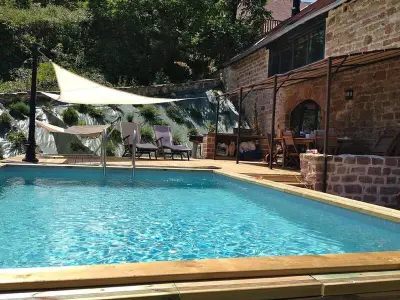 Villa à Noailhac, Villa spacieuse à Noailhac avec piscine privée - L1062917