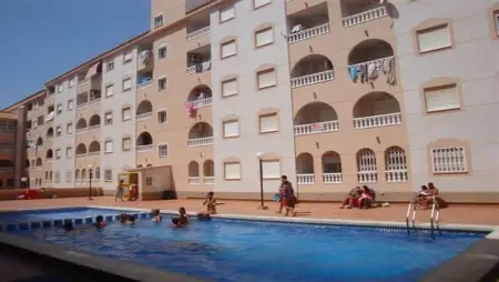 Appartement à Torrevieja, Appartement moderne à Torrevieja avec piscine partagée - L1062944