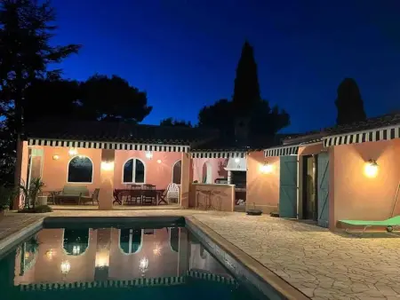 Villa à Agde, Villa spacieuse à Agde avec piscine privée, idéale pour familles - L1062964