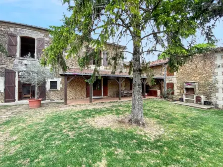 Maison charmante à Mouterre-Silly avec jardin privé - Photo 8