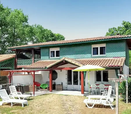 Maison à Vielle Saint Girons, Maison accueillante à Vielle-Saint-Girons avec jardin et cheminée - L1062975