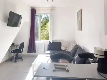 Appartement à Aix en Provence, Studio paisible à Aix-en-Provence, 28 m² avec vue sur jardin - L1063003