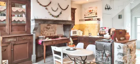 Maison charmante à Mauzun avec jardin et patio fleuri - Photo 2