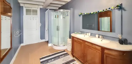 Maison charmante à Mauzun avec jardin et patio fleuri - Photo 7