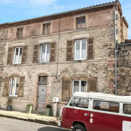 Maison charmante à Mauzun avec jardin et patio fleuri - Photo 32