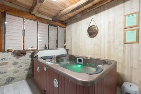 Maison de charme à Guchan avec vue sur la montagne et jacuzzi - Photo 6