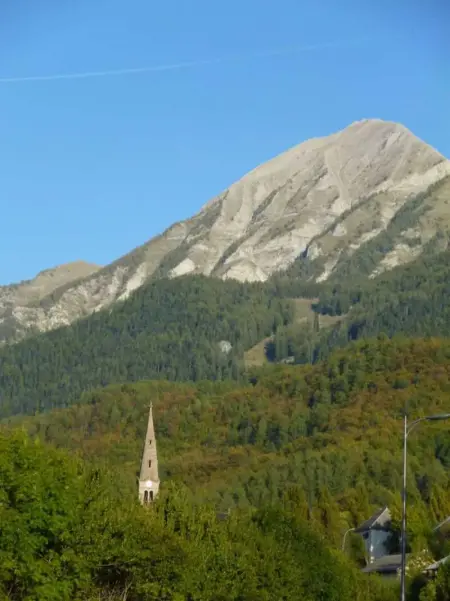 Maison charmante à Saint-Léger-les-Mélèzes avec jardin clôturé - Photo 5