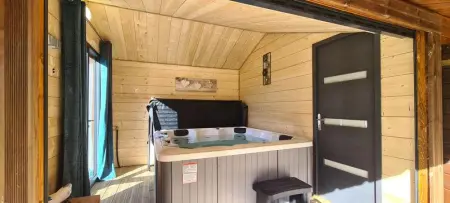 Chalet à Orlu, Chalet chaleureux à Orlu avec Jacuzzi et vue sur la montagne - L1063062