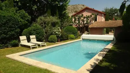 Villa à Cavaillon, Villa élégante à Cavaillon avec piscine - L1063065