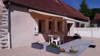 Maison à Estivareilles, Maison charmante à Estivareilles + Piscine - L1063067