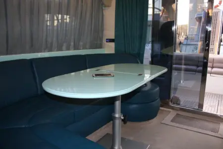 Chambre confortable avec vue sur le lac à Porto 12 m² et terrasse - Photo 22