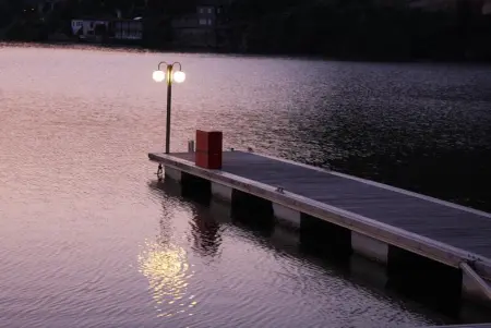 Chambre confortable avec vue sur le lac à Porto 12 m² et terrasse - Photo 27