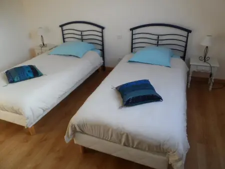 Maison accueillante avec vue sur la mer à Plougrescant - Photo 11