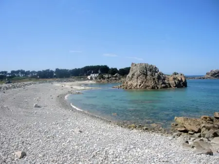 Maison accueillante avec vue sur la mer à Plougrescant - Photo 18