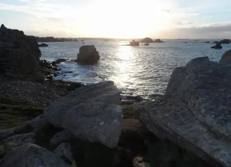 Maison accueillante avec vue sur la mer à Plougrescant - Photo 21