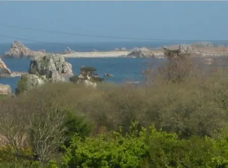 Maison accueillante avec vue sur la mer à Plougrescant - Photo 22