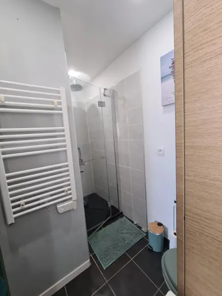 Appartement cosy à Arès - 40 m² - Jardin clôturé - Photo 9