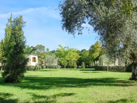 Bungalow confortable à Santa-Lucia-di-Moriani 38 m² jardin spacieux - Photo 9